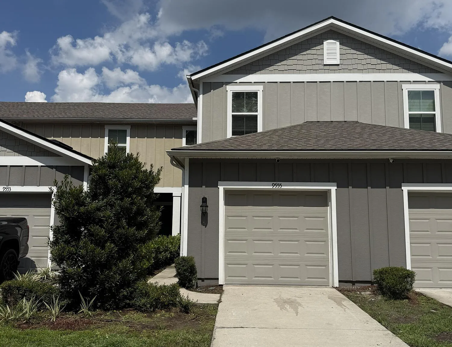 3 bed, 2.5 bath, 1492 sqft, $2,050 — Photo 1