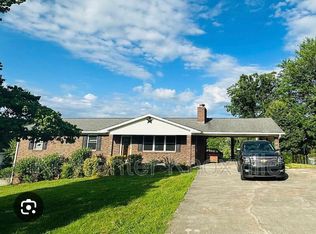 2815 Louisville Rd, Louisville, TN 37777