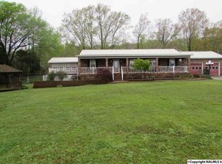 30 N Greenway Dr, Trinity, AL 35673