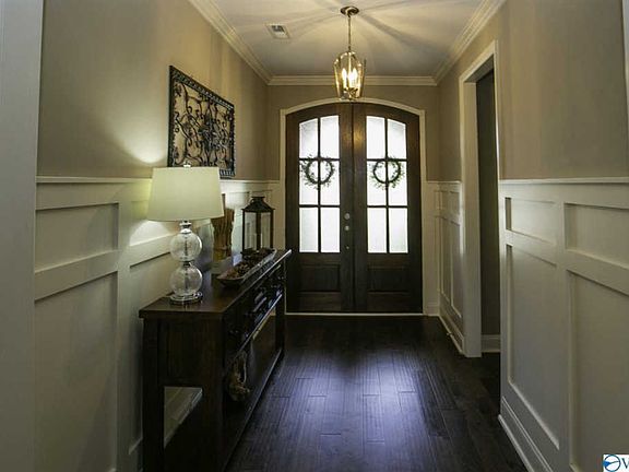 3rd image of 7529 Hadleigh Crest Dr SE