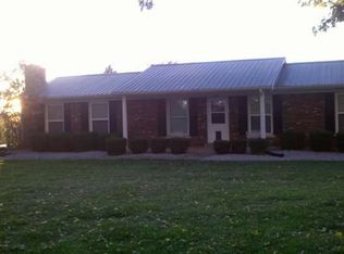 229 Schofield Ln, Frankfort, KY 40601