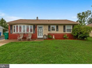 911 Spencer Dr, Croydon, PA 19021