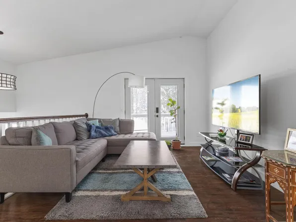 3650 Lyric Ave, Wayzata, MN 55391