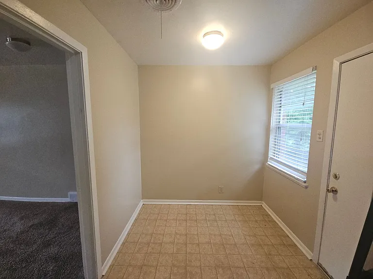 6419 Onyx Dr N — Photo 4
