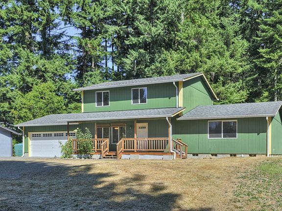 2nd image of 531 NE Conifer Dr