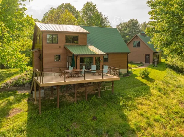17097 Blackwood Rd, Shade, OH 45776
