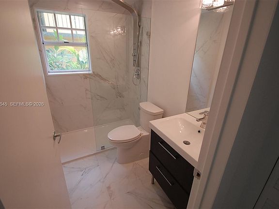 5th image of 1255 Pennsylvania Ave APT 101