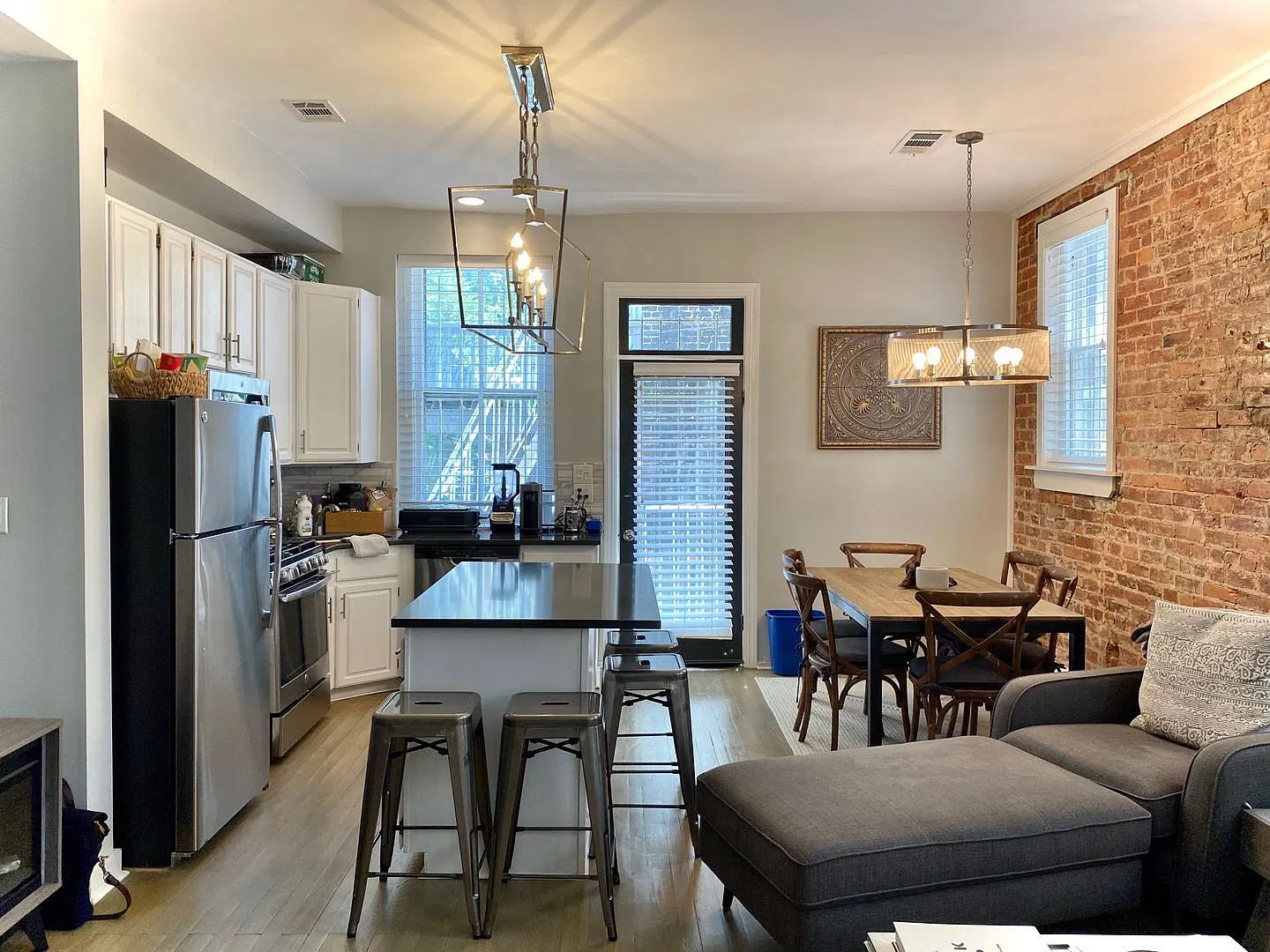 Bright Modern 1 bedroom Condo in DuPont steps to Adams Morgan! — Photo 4