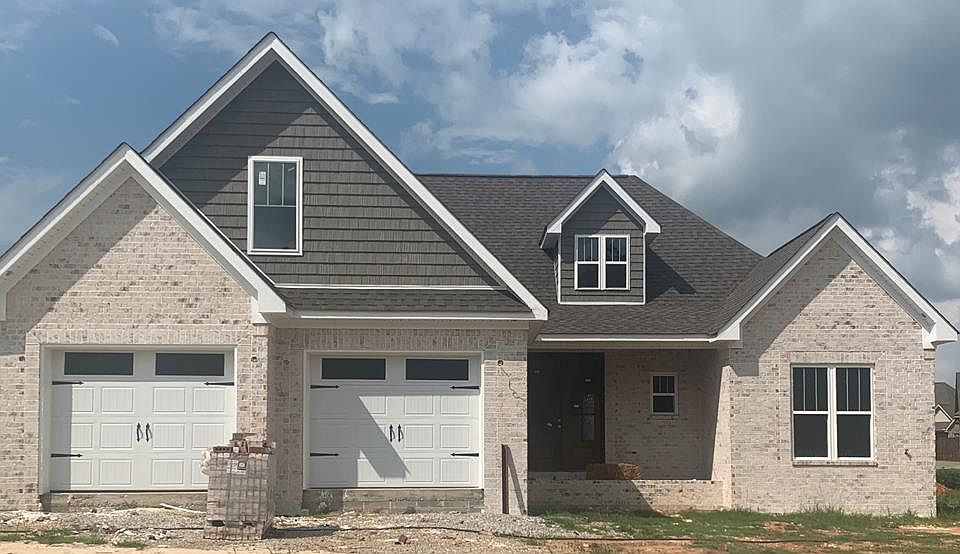 1st image of 229 Chestnut Oak Dr