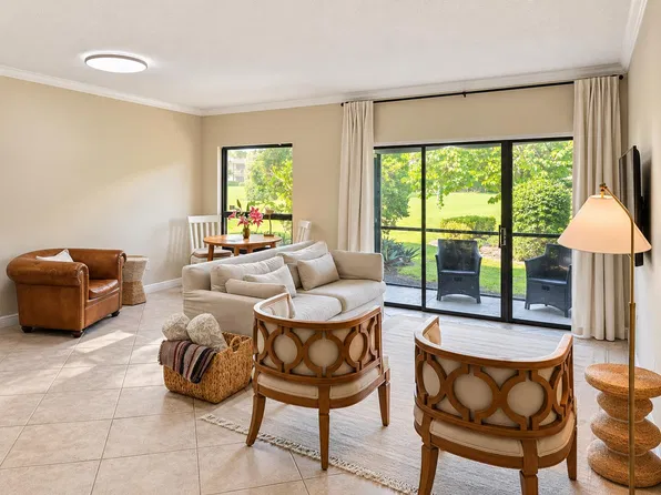 13334 Polo Club Rd APT 217, Wellington, FL 33414