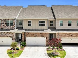 2340 Manor Pointe Dr, Cumming, GA 30041
