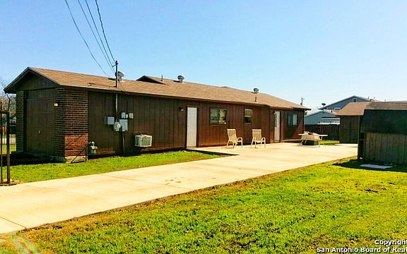 2nd image of 902 Cantrell Dr