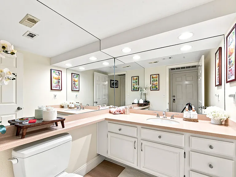 18721 Hatteras St #5 — Photo 19