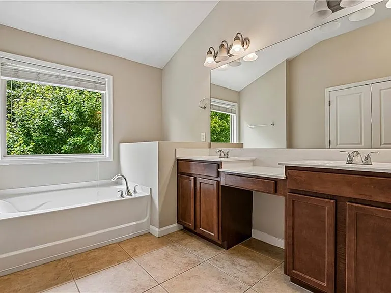 355 Morgans Creek Ct NW — Photo 37