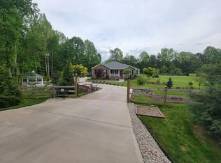 8023 Dory Dr, Efland, NC 27243