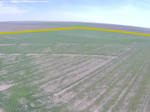 0 W/2 Of Nw/4 37 #18-24-8, Lakin, KS 67860