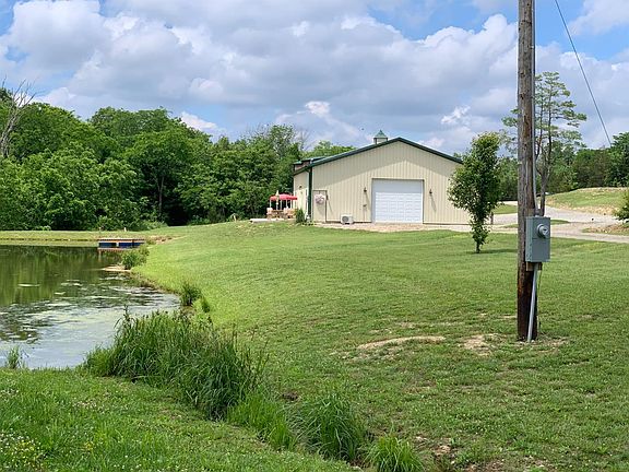 3rd image of 155 Redbud Ln