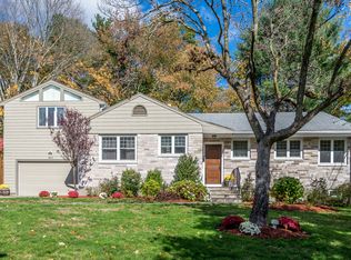 842 Dedham St, Newton, MA 02459
