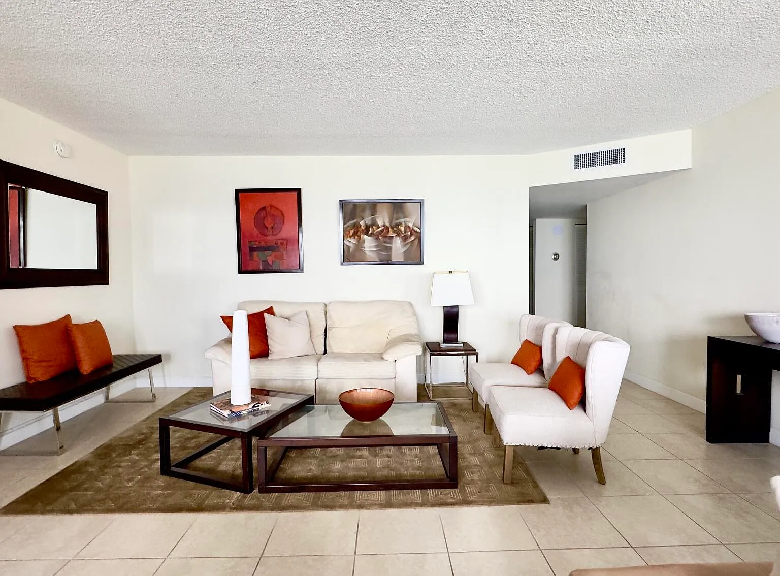 3 bed, 3.0 bath, 2164 sqft, $8,500 — Photo 4
