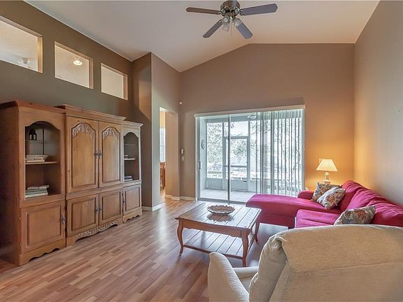 3rd image of 817 Summit Greens Blvd