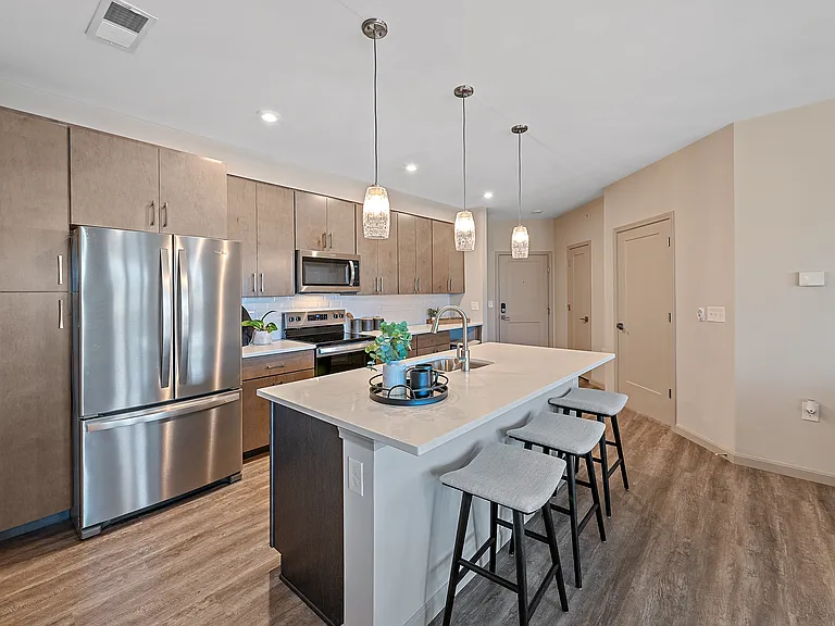19Nineteen Promenade — Photo 157