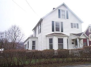 126 North St, North Adams, MA 01247