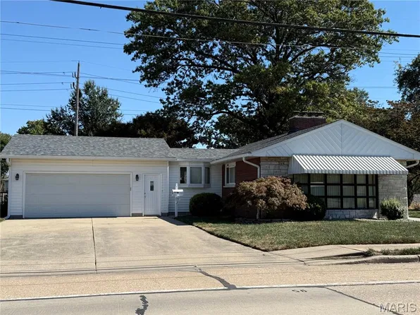 506 S Delmar Ave, Hartford, IL 62048