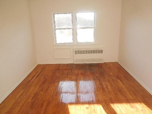 3rd image of 1443 E 85th St #3