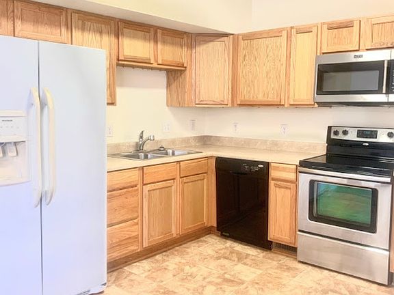 4th image of 930 Hickman Rd APT E