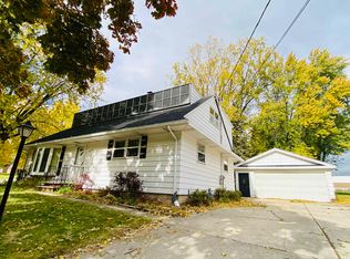 2588 W Point Rd, Green Bay, WI 54304