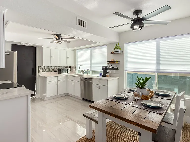 3025 E Hampton Cir — Photo 14