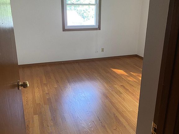 4th image of 1134 N 118th St #1134