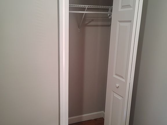 5th image of 56 Myrtle St Floor 2