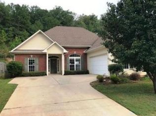 108 Cove Ln, Pelham, AL 35124