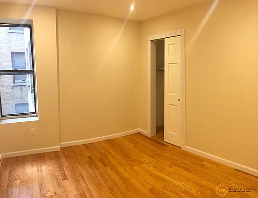 Rented by Your Vanity Realty | media 26