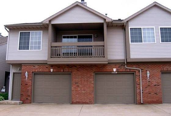 1st image of 4581 N Thornhill Dr