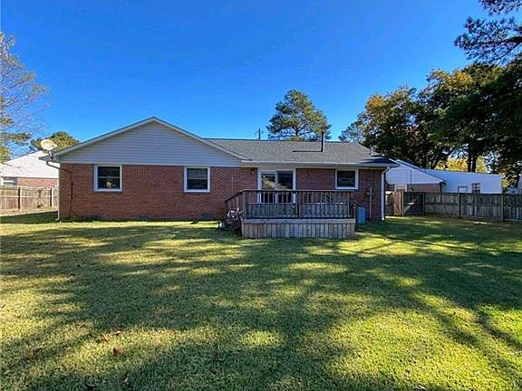 2nd image of 4401 Mallard Cres