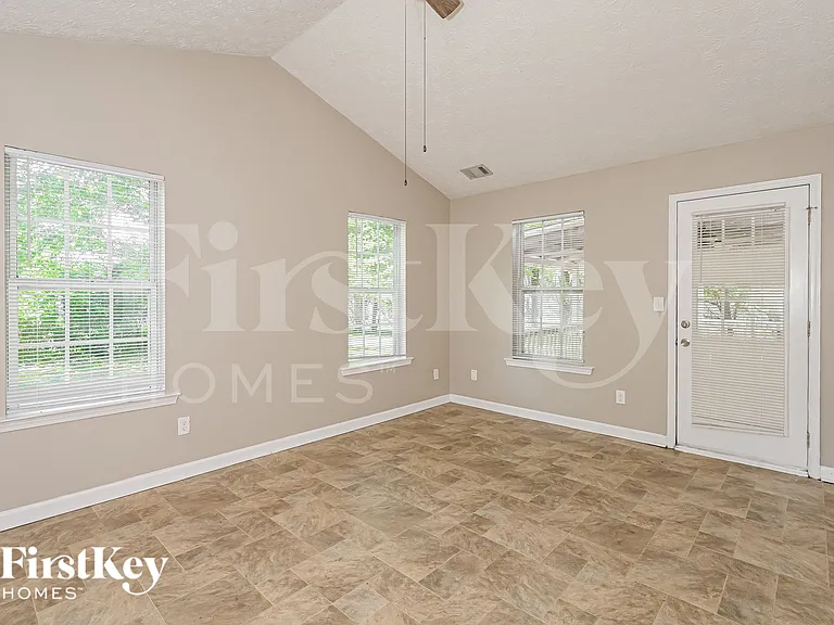 1580 Willow River Run — Photo 9