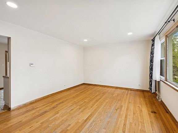 5th image of 9124 S 88th Ct
