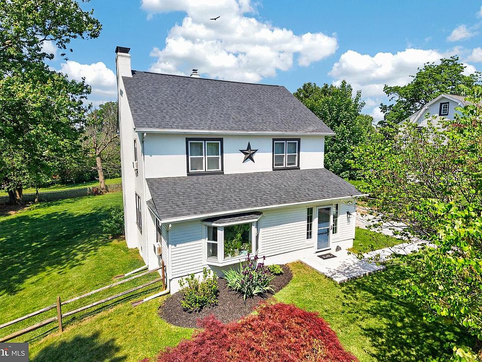 1st image of 11 Morris Ln