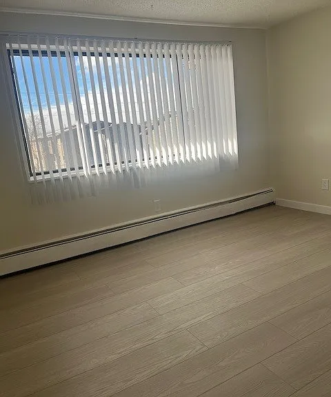 Orchard Glen Apartments — Photo 54
