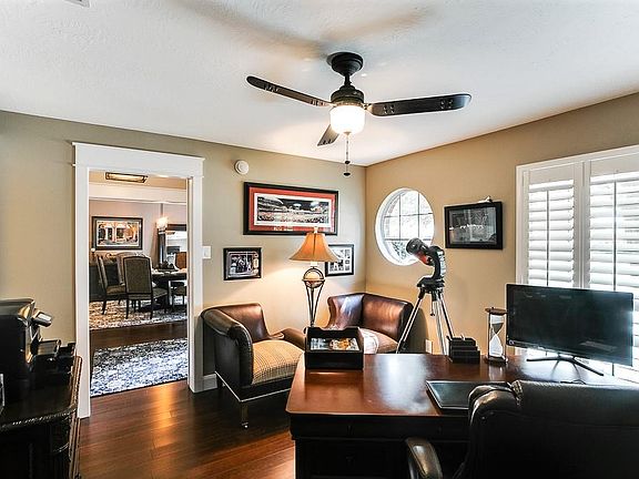 5th image of 1056 Gladstone Dr