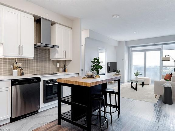3rd image of 2081 Fairview St #1703