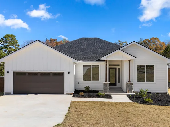 204 Tot Howell Rd, Greer, SC 29651