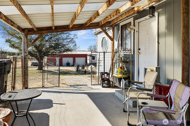 5th image of 10 Birdsdale Road
