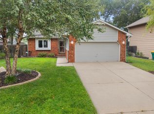 2105 N Rutgers St, Wichita, KS 67212