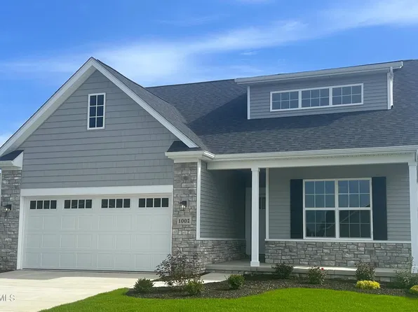 1002 N Ridge Dr, Perrysburg, OH 43551