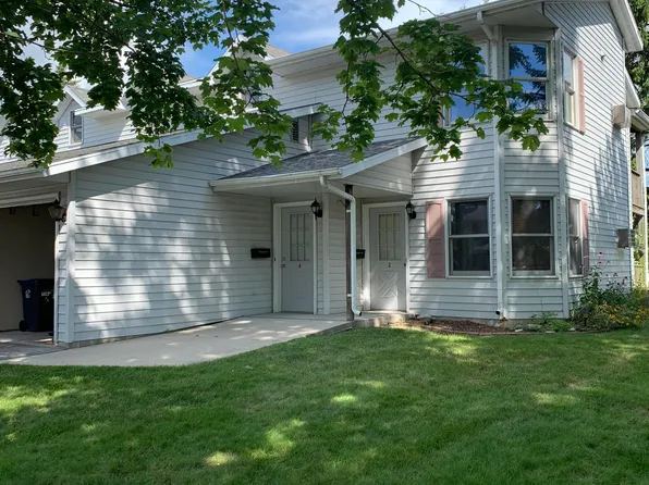 714 Woodview Ave, Sheboygan Falls, WI 53085