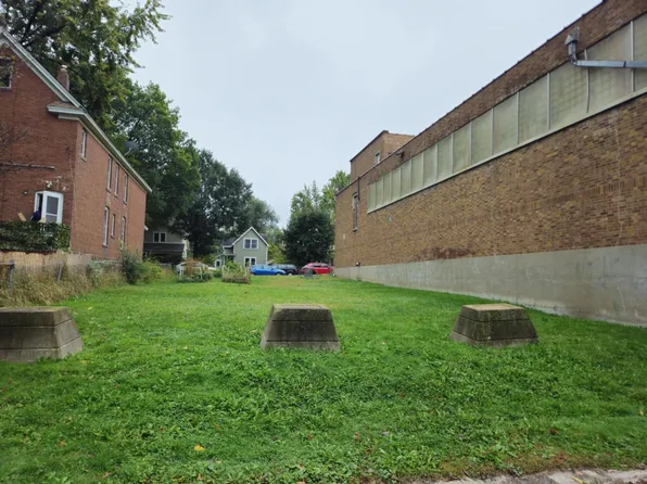 483 Charles Ave, Saint Paul, MN 55103