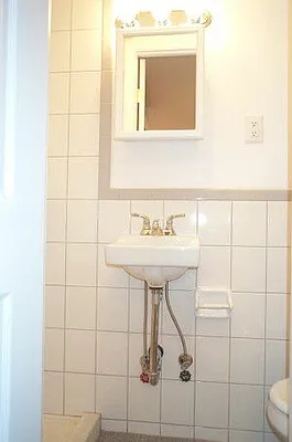 Rented by Tower Brokerage | media 12